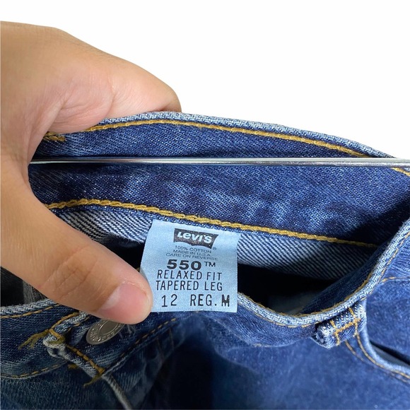 Levis Vintage 1999 550 Dark Wash High Waisted Straight Leg Sz 12 Reg - Picture 9 of 9